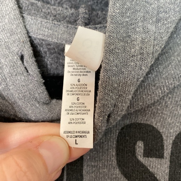 Bella Canvas “I’m so freaking Cold” grey hooded sweatshirt women’s large - Picture 2 of 3